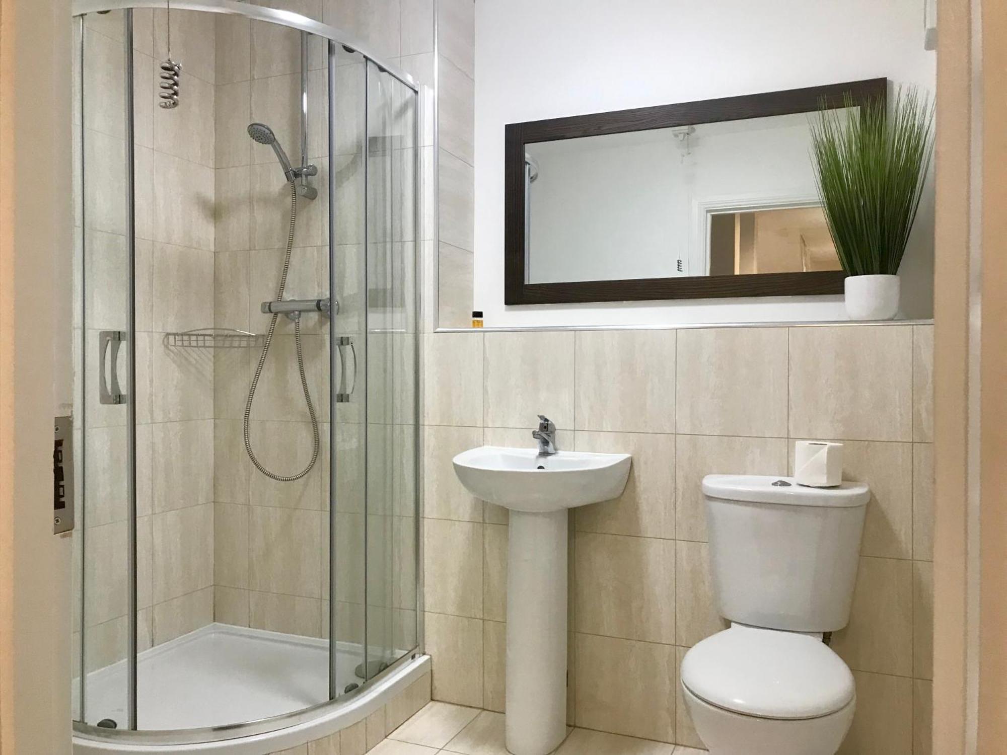 4 Bed Duplex Apartment, ベルファスト エクステリア 写真